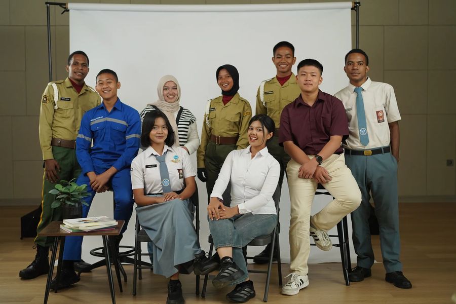 Para kadet dan pembina dalam lokakarya